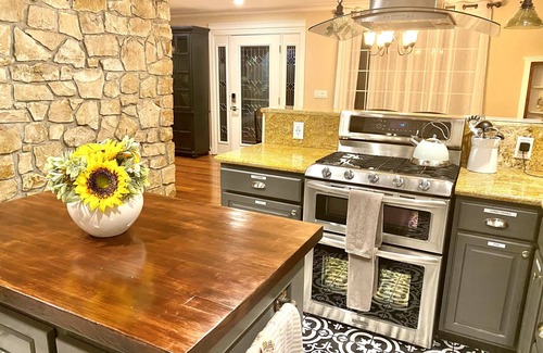 Pollock Pines House | RELAX❤️ APPLE HILL MOUNTAIN RETREAT, 45 min to South LAKE TAHOE