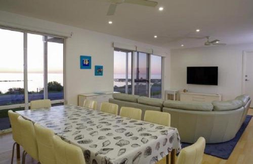 Minlacowie House | Relax at 36