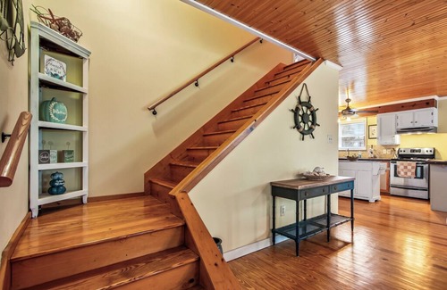 Crawfordville House | Relax at Shell Point Beach! Golf cart included! ⛳️