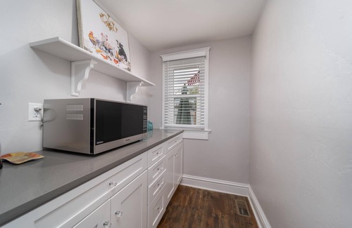 Grand Junction House | Relax at this charming, cozy DT hideaway - Pet friendly