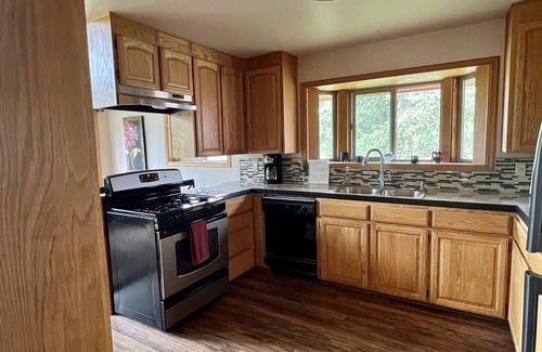 Nordman House | Relax by Priest Lake your cozy retreat within 2 miles to Elkins and the lake