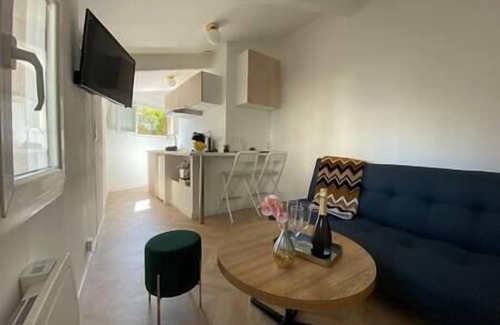 Flayosc House | Relax&Enjoy, bicycle/motorcycle garage, village center