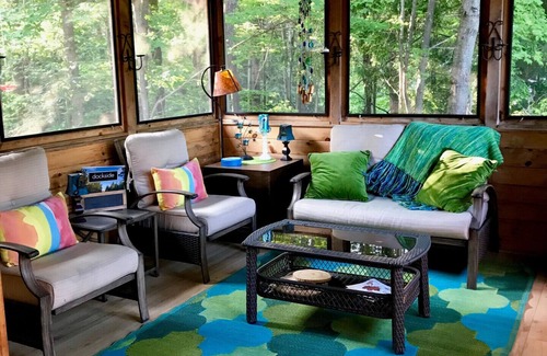 Bala House | Relax, enjoy carefree family time beautiful Lake Muskoka Cottage on Acton Island