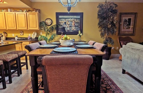 Orange Beach Condo | Relax & Enjoy - Coastal Paradise! SUNDAY- SUNDAY RENTAL ONLY DURING PEAK SEASON