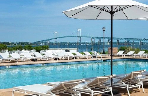 Goat Island Hotel | Relax & Explore! Pet-Friendly, Pool, Near Downtown Shops & Historical Museum!