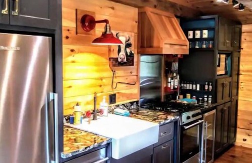 Bethel House | Relax Hike Float - Explore in your backyard