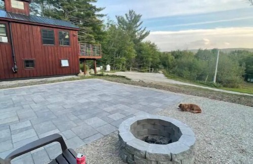 Bethel House | Relax Hike Float - Explore in your backyard