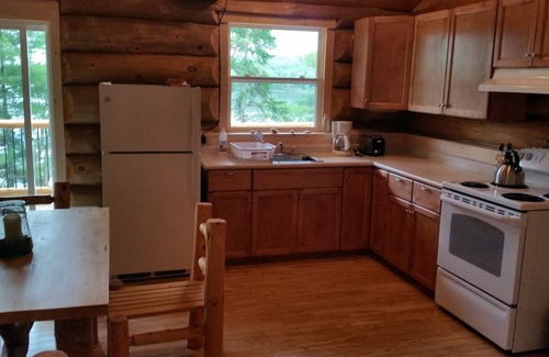New Elm Cottage | Relax In Canada: A Lakeside Log Cottage Near Kejimkujik National Park