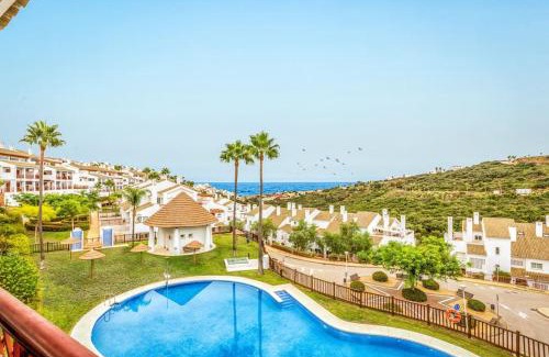 San Roque Apartment | Relax in our luxury home - Terrace, Pool & Parking