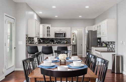 Jefferson House | Relax in Style! 5BR Home, Hot Tub & Games!