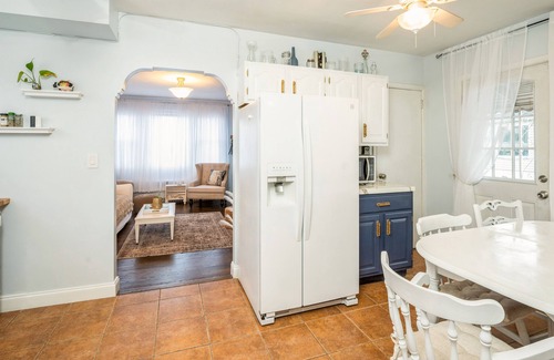 Southeast Yonkers Apartment | Relax in Style~Spacious 2BR w/Porch + Firepit~ Sleeps 7 ~ Free Wifi and Parking