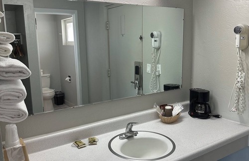 Yreka Hotel | Relax Inn of Yreka