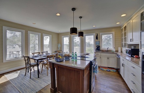 Ware Cottage | Relax, Refresh, Renew.Waterfront Cottage.Near Williamsburg