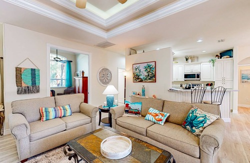 North Port House | Relax, Unwind & Reconnect at This Dog-Friendly North Port Oasis