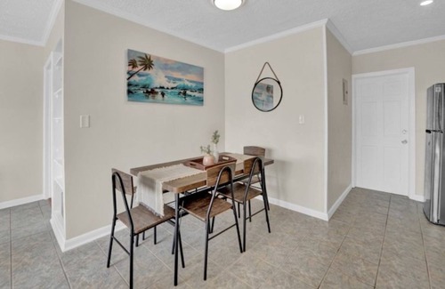 Crescent Beach Apartment | Relax & Unwind | Sea Foam