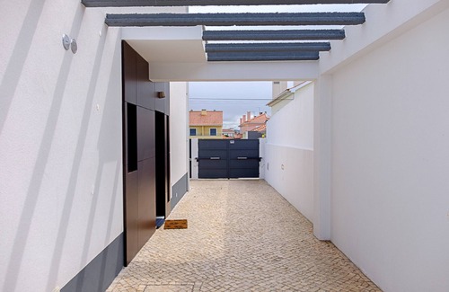 Seixal House | Relax with Quality