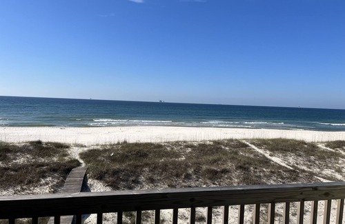 Southpointe House | Relax With Walls Of Windows Directly On The Gulf!