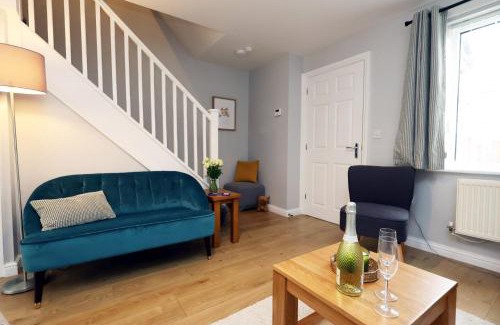 Port Talbot Apartment | Relaxing 2-Bed Coastal Escape in Port Talbot