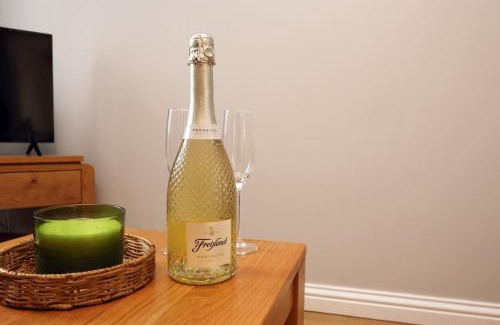 Port Talbot Apartment | Relaxing 2-Bed Coastal Escape in Port Talbot