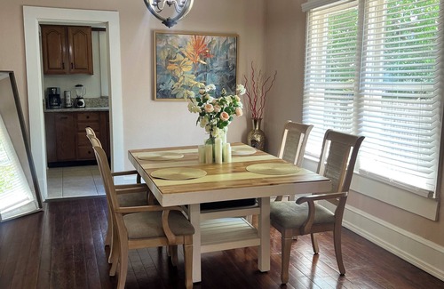 Sanford Cottage | Relaxing 2-bedroom cottage in beautiful Sanford