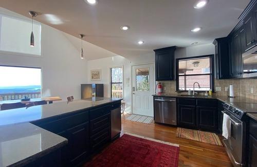 Roland House | Relaxing 3-bedroom house in Roland with panoramic views