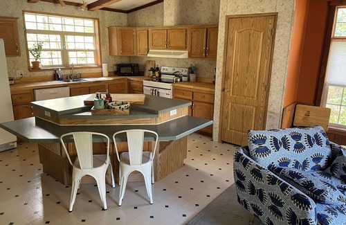 Saugerties Cabin | Relaxing 3-bedroom with indoor fireplace in the Catskills