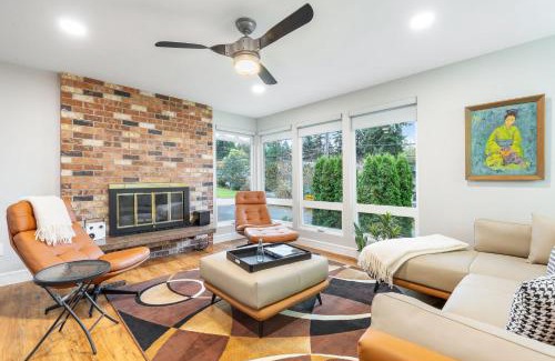 White Center House | Relaxing 3BD West Seattle Escape