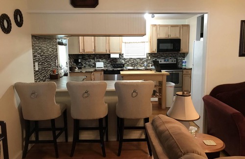 Putnam Hall House | Relaxing 4/3 Lakehouse Getaway on Lake Geneva