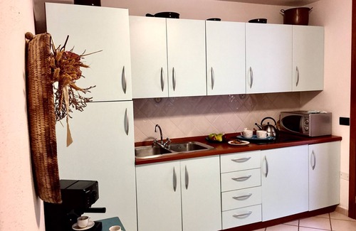 San Teodoro Apartment | Relaxing Apartment, Sea View, Pool, 5 min from the beach, Wifi, Garden, BBQ