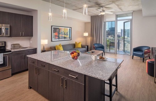 Civic District Apartment | Relaxing Club Wyndham Austin, Studio