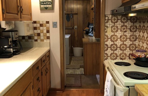 Interlochen House | Relaxing cottage on Green Lake in Interlochen - kayaks and SUP provided!