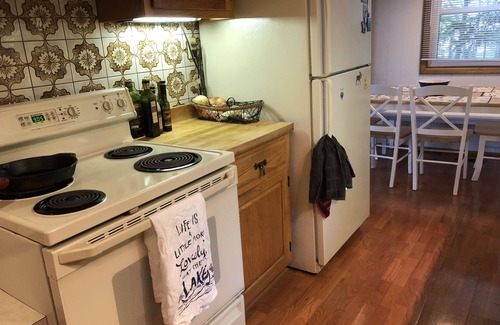 Interlochen House | Relaxing cottage on Green Lake in Interlochen - kayaks and SUP provided!