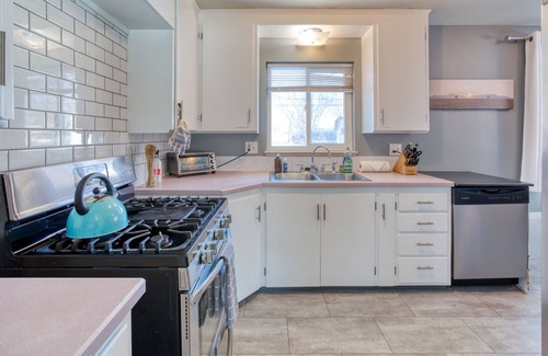 Westminster House | Relaxing Dog-Friendly House w/a King Bed, Ping-Pong Table, Dog Door to Backyard