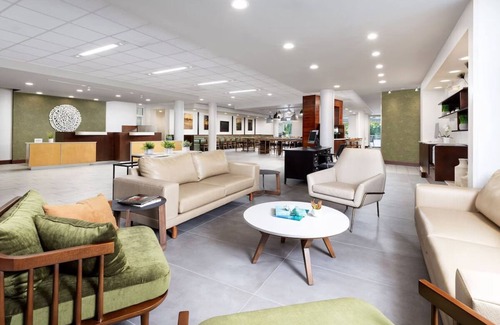 New Town Hotel | Relaxing Double Queen, Fairfield Inn, Breakfast Included, Near Downtown Key West