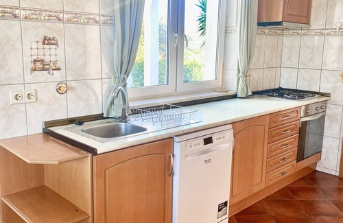 Olhao Villa | Relaxing family retreat with heated private pool & breath taking ocean views