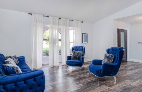 Trafalgar House | Relaxing Family Southern Retreat