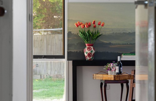 Wantirna House | Relaxing Getaway - Your Home Away from Home