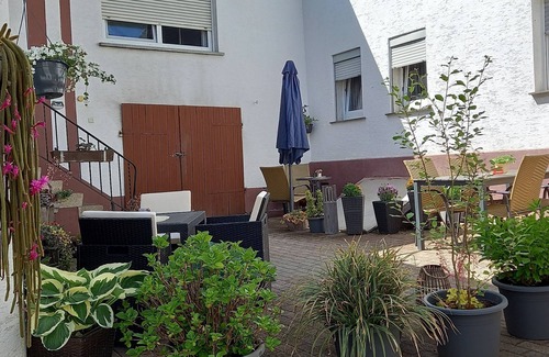 Neuwied House | Relaxing guest room to relax, central to Rheinsteig and Limes