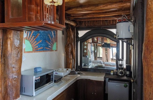 La Gloria Apartment | Relaxing Island Stay with Rooftop Views