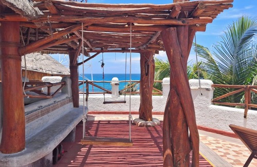 La Gloria Apartment | Relaxing Island Stay with Rooftop Views