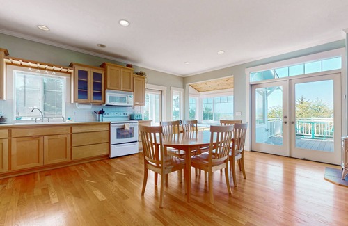 Coupeville House | Relaxing Ocean-View Retreat on the Sunny Side of Whidbey Island