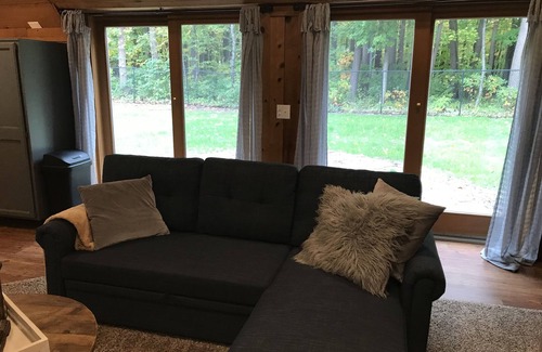 Holland Cabin | Relaxing, peaceful, cozy lodge in Holland - 10 minutes from Saugatuck!