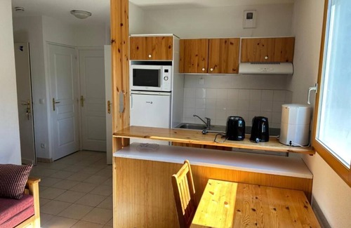 Montbrun-les-Bains Apartment | Relaxing Retreat Near Thermal Baths: Comfort & Nature, With Pool & Free Parking