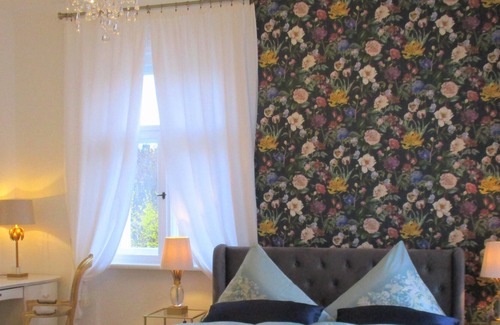 Leubnitz-Neuostra Apartment | *Relaxing time-out in a historic Dresden villa with garden
