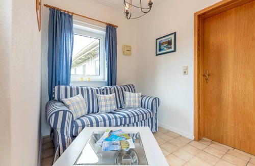 Midlum Apartment | "Relaxing vacation at Ferienhof Bruhn: ideal for families and adventure seekers