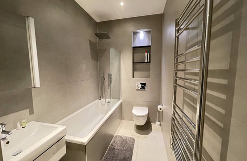 Slough Apartment | Remarkable 1-Bed Apartment in Slough