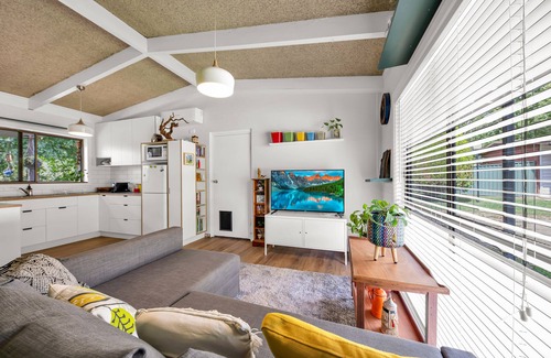 Porepunkah Apartment | Remington's Place - a charming 2 bedroom unit in a quiet complex.