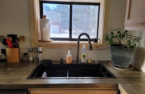 Black Hawk House | Remodeled 1940's cabin gateway to Golden Gate State park. Cozy and pet friendly