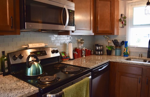 Milwaukee House | Remodeled 3 Bedroom and 1.5 bath Tranquil Home