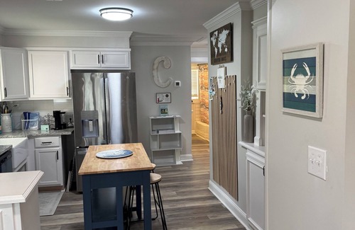 Rogersville House | Remodeled 3 bedroom/2 bath house. Sleeps 7. Availability for 12. Great Location